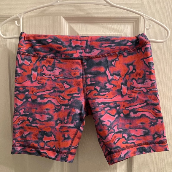 Wunder Train 6" Short - Chroma Clash - Picture 1 of 3